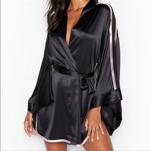 Victoria Secret Satin Kimono robe black snd pink
